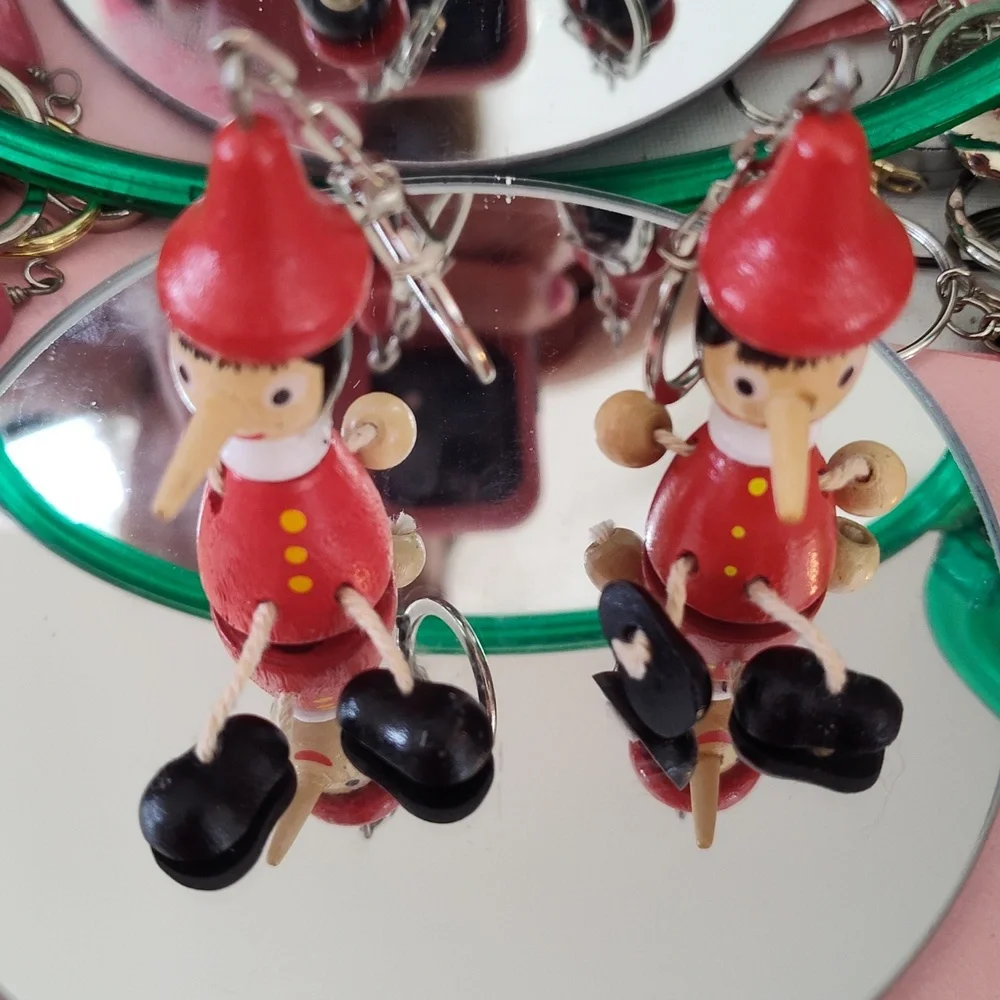 Pinnochio Style ( 2). Wooden Sitting Puppets Toy 3 Inches Key Ring Bag Decor - Picture 5 of 6